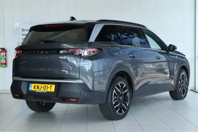 Peugeot 5008 (2026) thumbnail 2