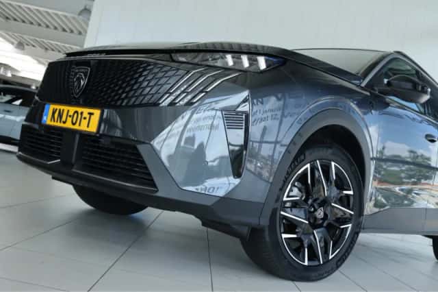 Peugeot 5008 (2026) thumbnail 5
