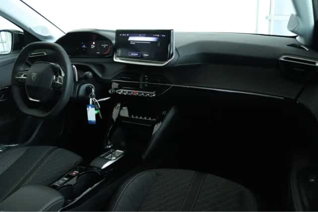 Peugeot 208 (2025) thumbnail 4