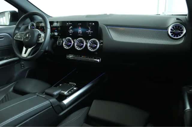 Mercedes-Benz EQA (2024) thumbnail 4