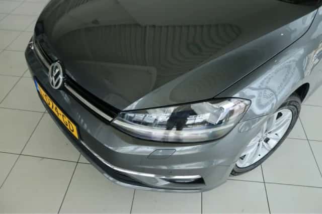 Volkswagen Golf (2017) thumbnail 6