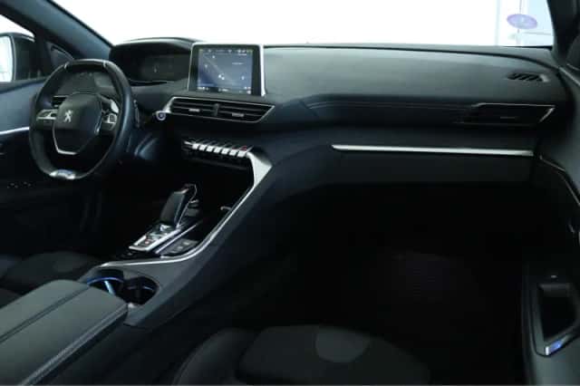 Peugeot 3008 (2020) thumbnail 4