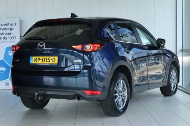 Mazda CX-5 (2017) thumbnail 2