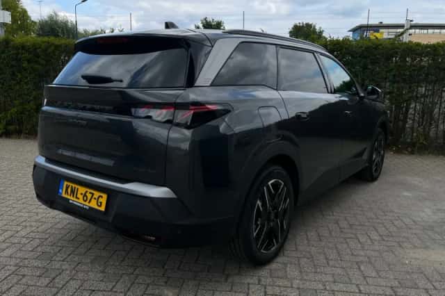 Peugeot 5008 (2026) thumbnail 2