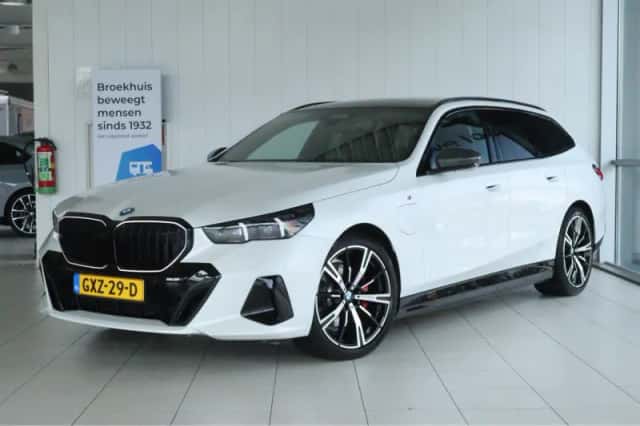 BMW 5-Serie (2024) thumbnail 1