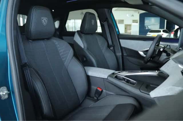 Peugeot e-3008 (2026) thumbnail 3