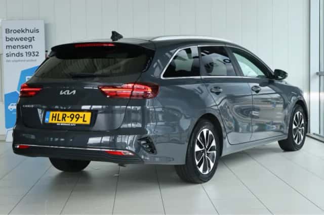 Kia Ceed Sportswagon (2025) thumbnail 2