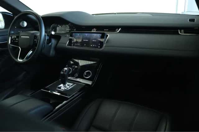 Land Rover Range Rover Evoque (2022) thumbnail 4