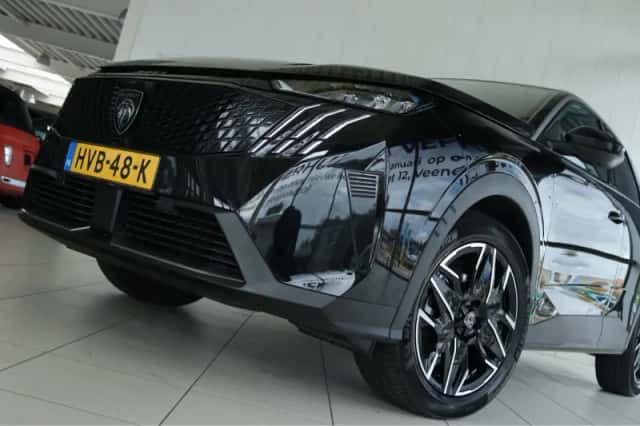 Peugeot 3008 (2025) thumbnail 5