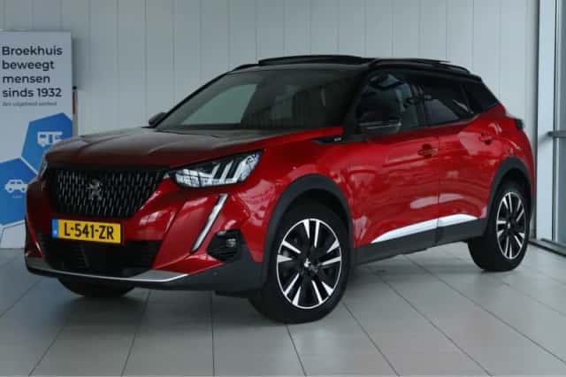 Peugeot 2008 (2021) thumbnail 1