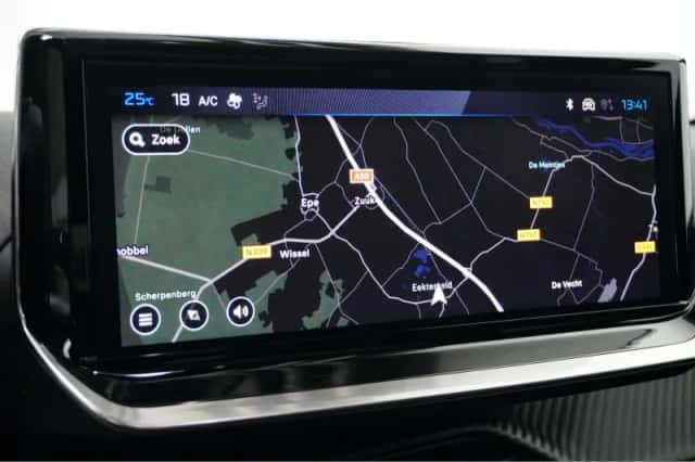 Peugeot 208 (2024) thumbnail 22