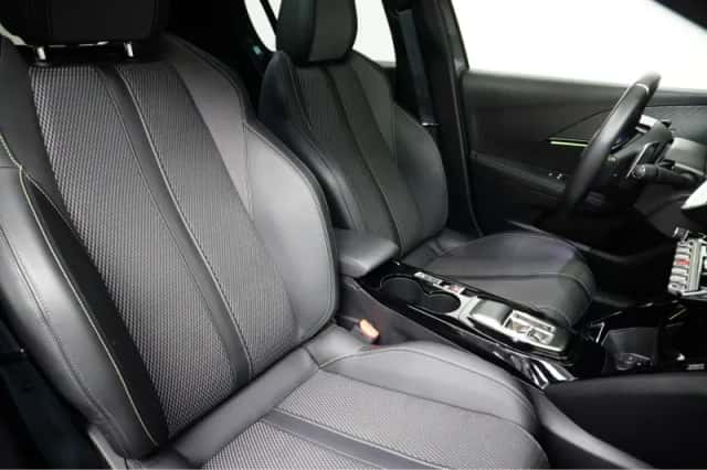 Peugeot 208 (2024) thumbnail 7