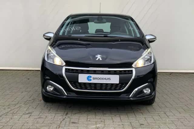 Peugeot 208 (2018) thumbnail 2