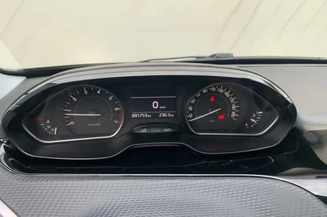 Peugeot 208 (2018) thumbnail 14