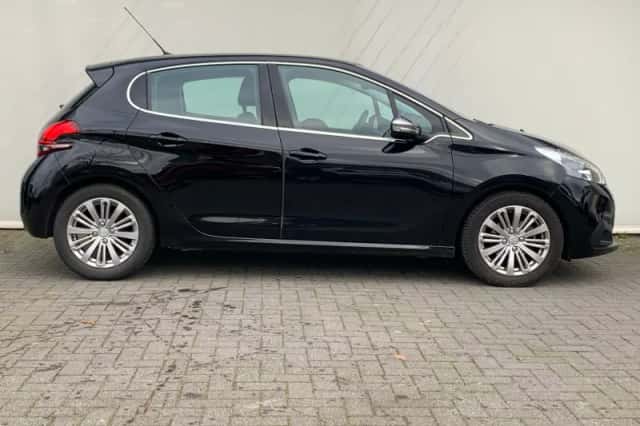 Peugeot 208 (2018) thumbnail 5