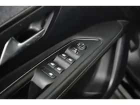 Peugeot 3008 (2020) thumbnail 14