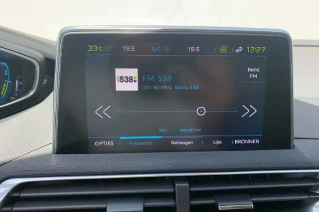 Peugeot 3008 (2020) thumbnail 19