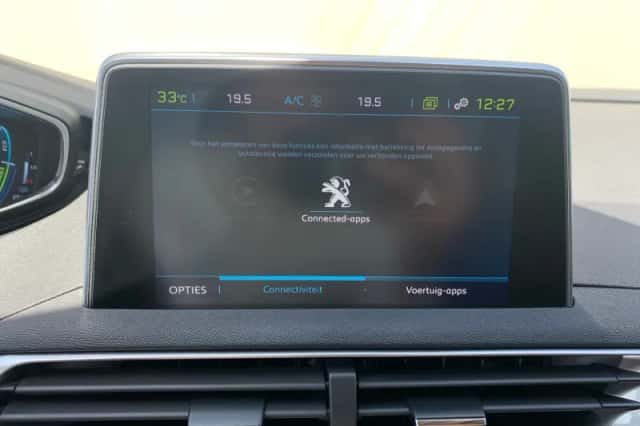 Peugeot 3008 (2020) thumbnail 21