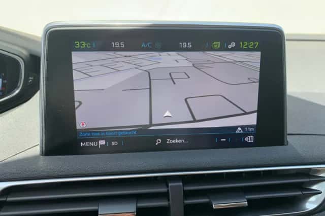 Peugeot 3008 (2020) thumbnail 23