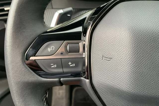 Peugeot 2008 (2022) thumbnail 13