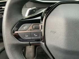 Peugeot 2008 (2022) thumbnail 13
