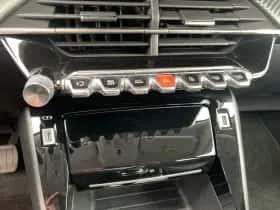 Peugeot 2008 (2022) thumbnail 24