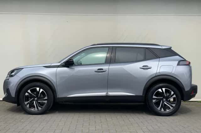Peugeot 2008 (2022) thumbnail 4
