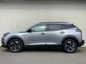 Peugeot 2008 (2022) thumbnail 4