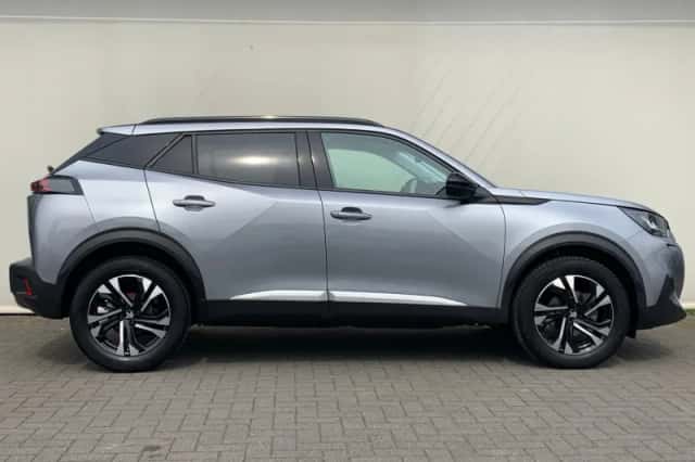 Peugeot 2008 (2022) thumbnail 5