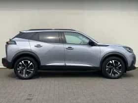 Peugeot 2008 (2022) thumbnail 5