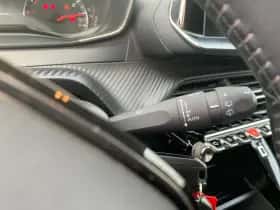 Peugeot 2008 (2021) thumbnail 15
