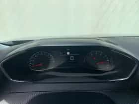 Peugeot 2008 (2021) thumbnail 16