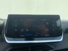 Peugeot 2008 (2021) thumbnail 18