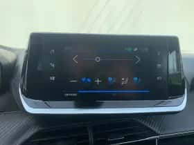 Peugeot 2008 (2021) thumbnail 20
