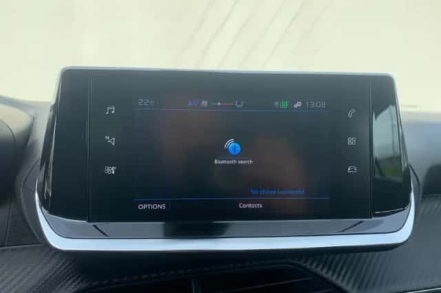 Peugeot 2008 (2021) thumbnail 21