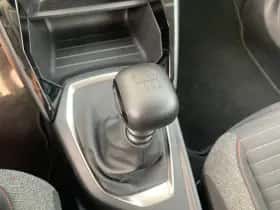 Peugeot 2008 (2021) thumbnail 25