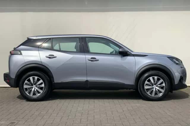 Peugeot 2008 (2021) thumbnail 6