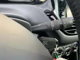 Peugeot 2008 (2016) thumbnail 15