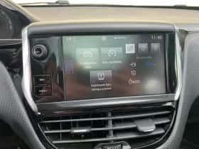 Peugeot 2008 (2016) thumbnail 22
