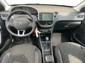 Peugeot 2008 (2016) thumbnail 29