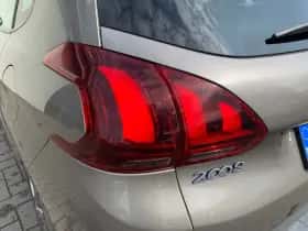 Peugeot 2008 (2016) thumbnail 33
