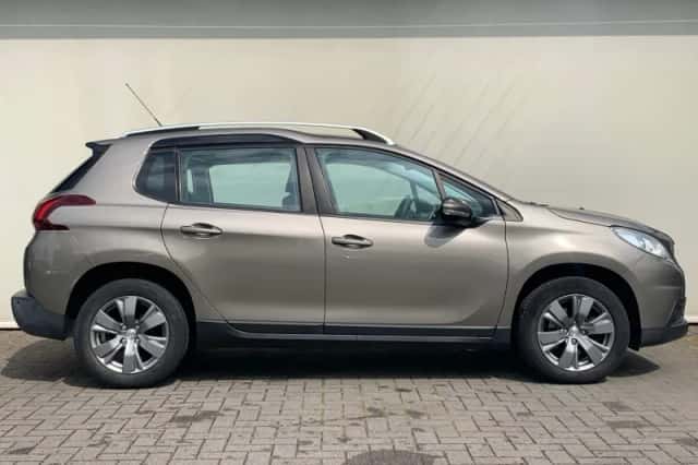 Peugeot 2008 (2016) thumbnail 6