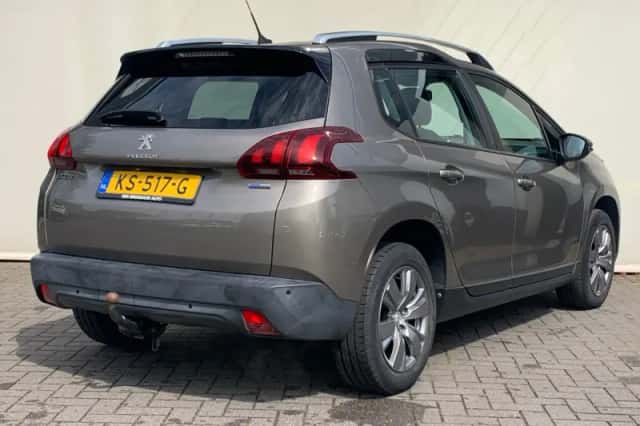 Peugeot 2008 (2016) thumbnail 7