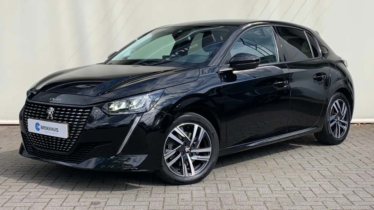 Peugeot 208 (2022) — foto 1