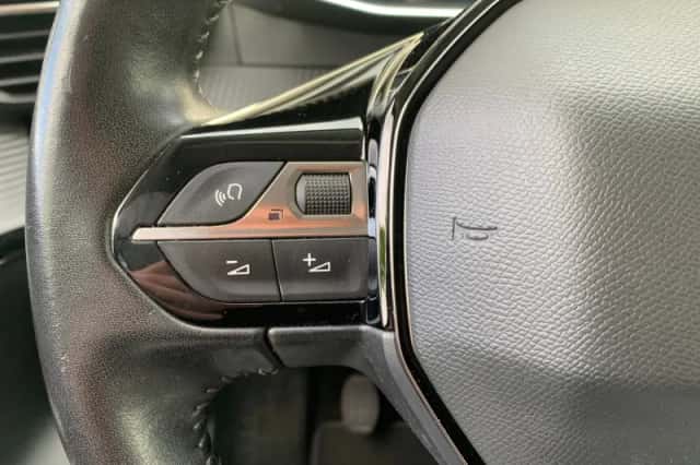 Peugeot 208 (2022) thumbnail 13