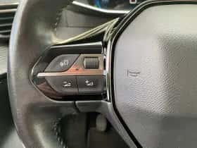 Peugeot 208 (2022) thumbnail 13