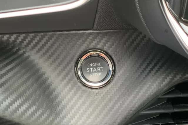 Peugeot 208 (2022) thumbnail 16