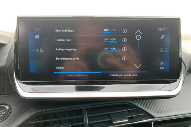 Peugeot 208 (2022) thumbnail 17