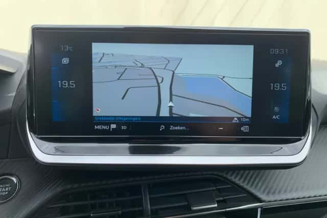 Peugeot 208 (2022) thumbnail 20