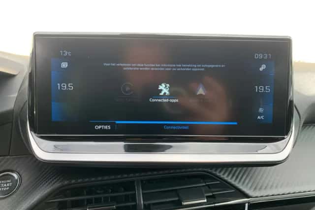 Peugeot 208 (2022) thumbnail 22